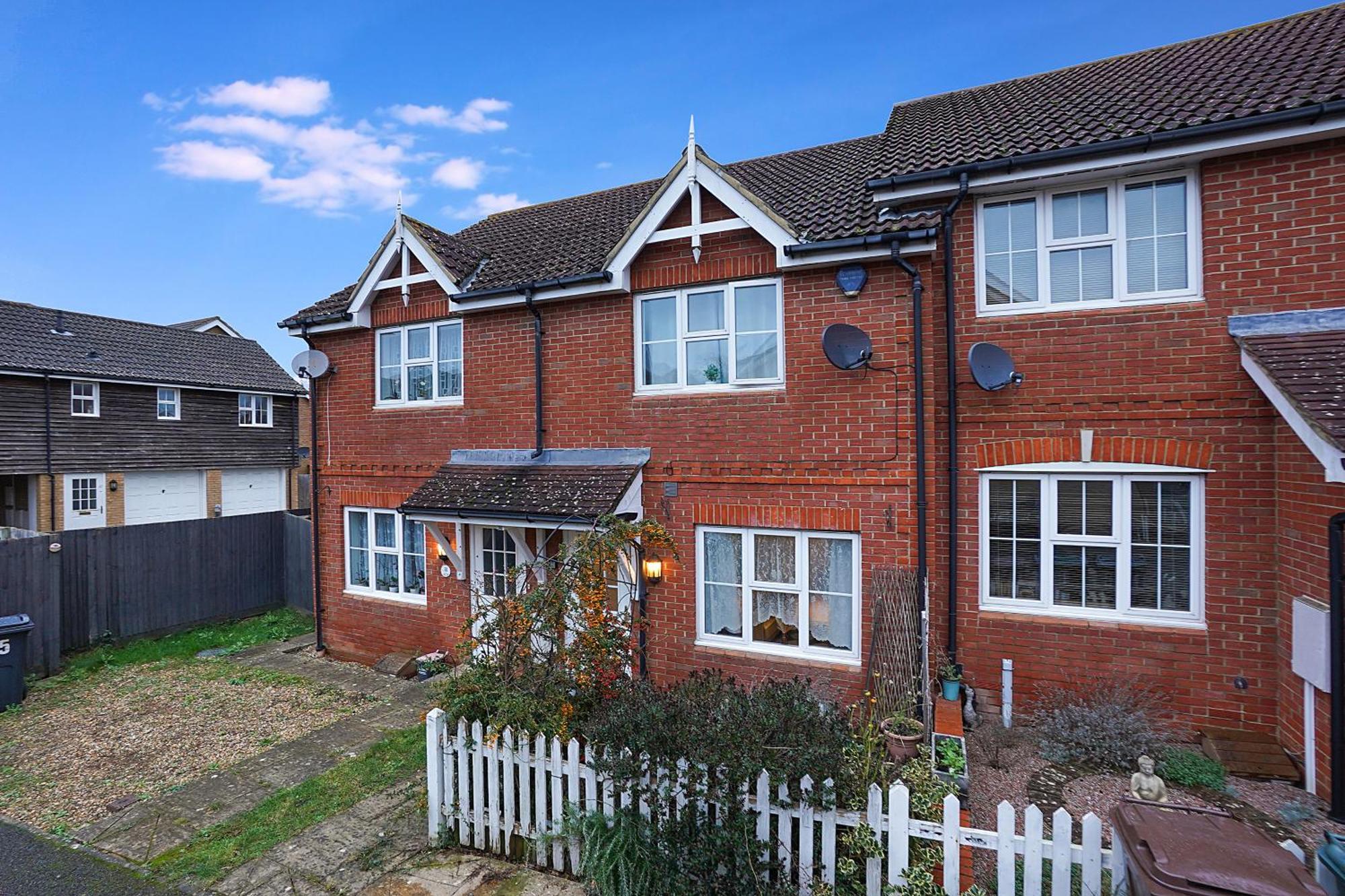 Comfortable Stylish Townhouse In Ashford Sleeps 5 Netflix 2 Parking Spaces Perfect For Contractors And Families Eksteriør billede