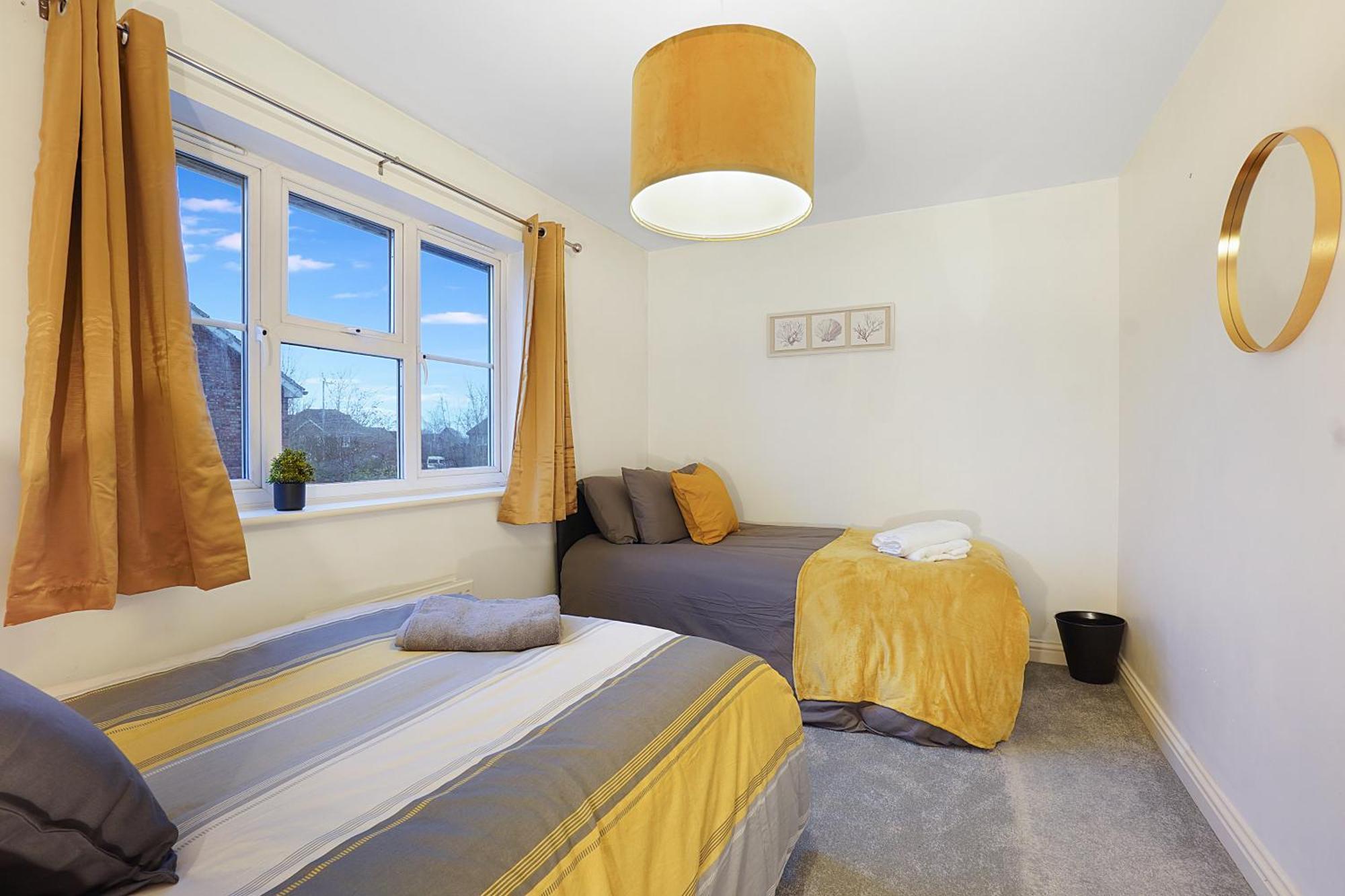Comfortable Stylish Townhouse In Ashford Sleeps 5 Netflix 2 Parking Spaces Perfect For Contractors And Families Eksteriør billede