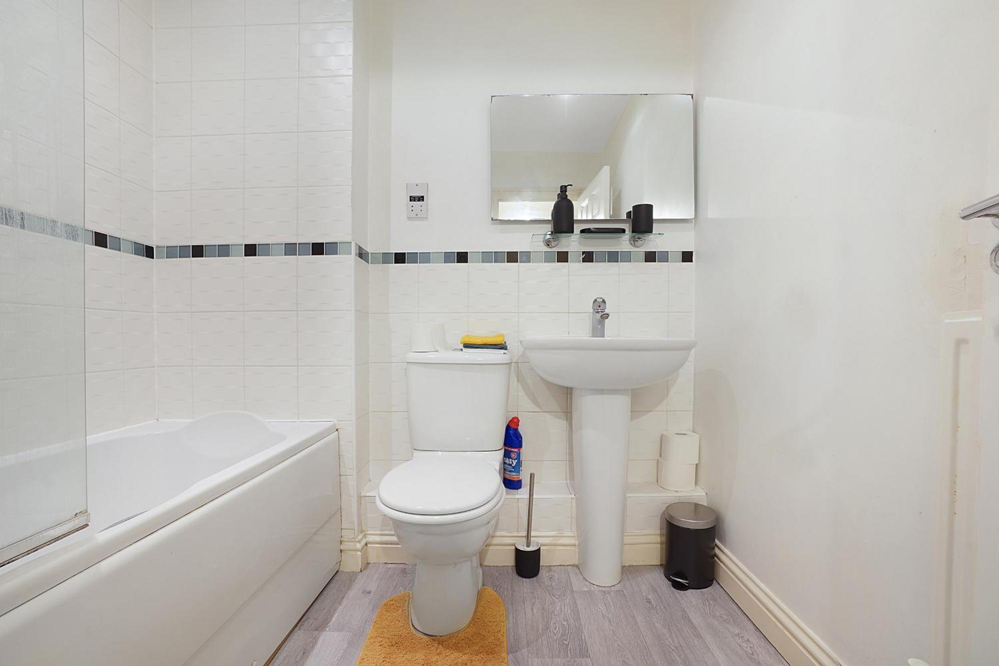 Comfortable Stylish Townhouse In Ashford Sleeps 5 Netflix 2 Parking Spaces Perfect For Contractors And Families Eksteriør billede